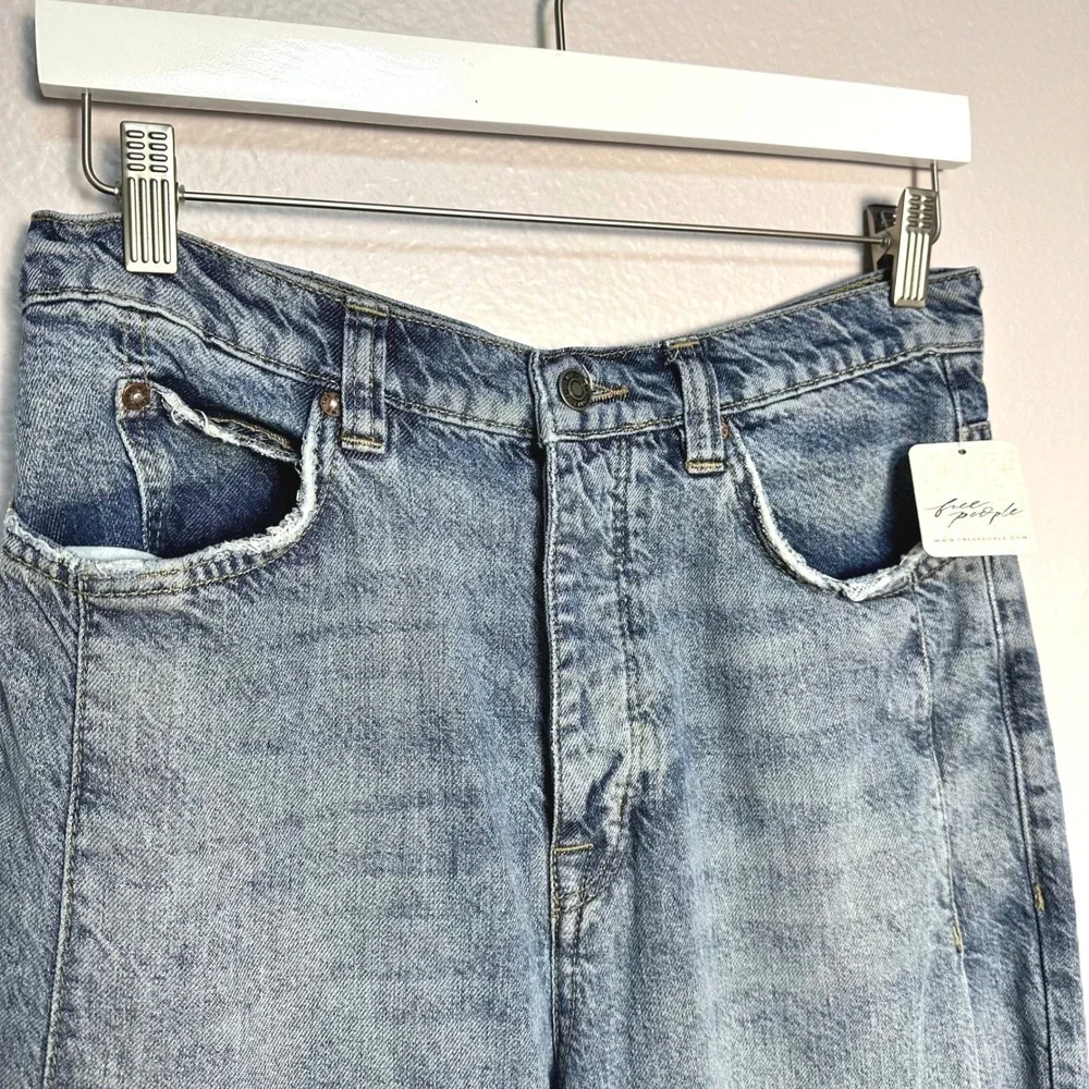 Free People We The Free Old West Slouchy Wide Leg Jeans Light Wash Blue 28 NWT